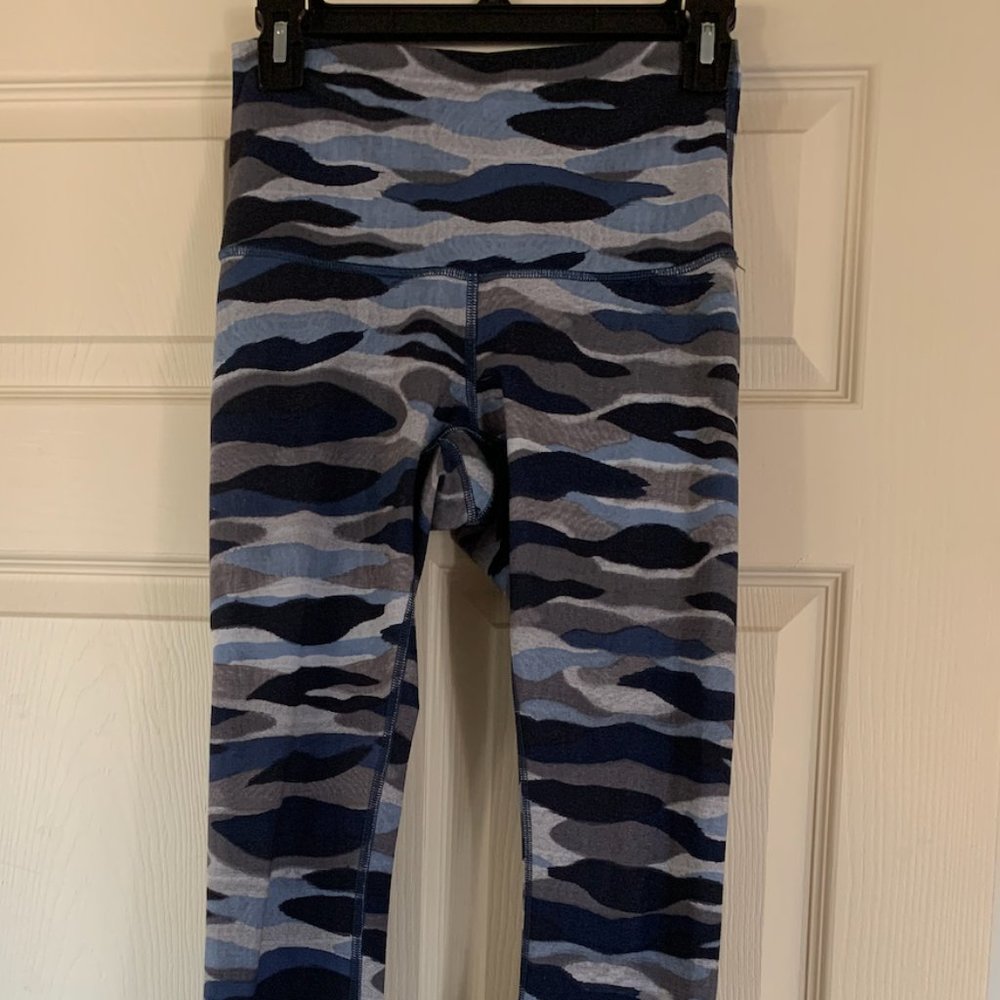 Luluemon Wunder Under 28" Camo